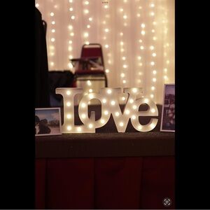 White Marquee Light-Up Love Sign